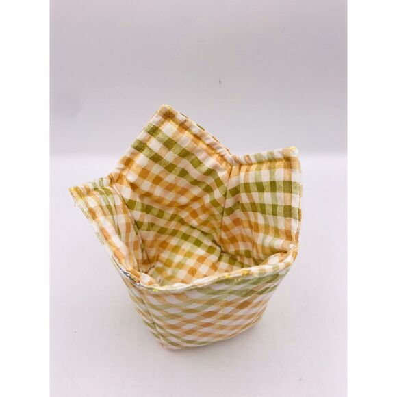 Microwave Pint Size Cozy for Noodles, Oatmeal, Stir Fry, Hot or Cold Ice Cream - Picture 3 of 3